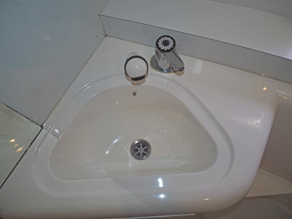 Fore ship, Accommodation